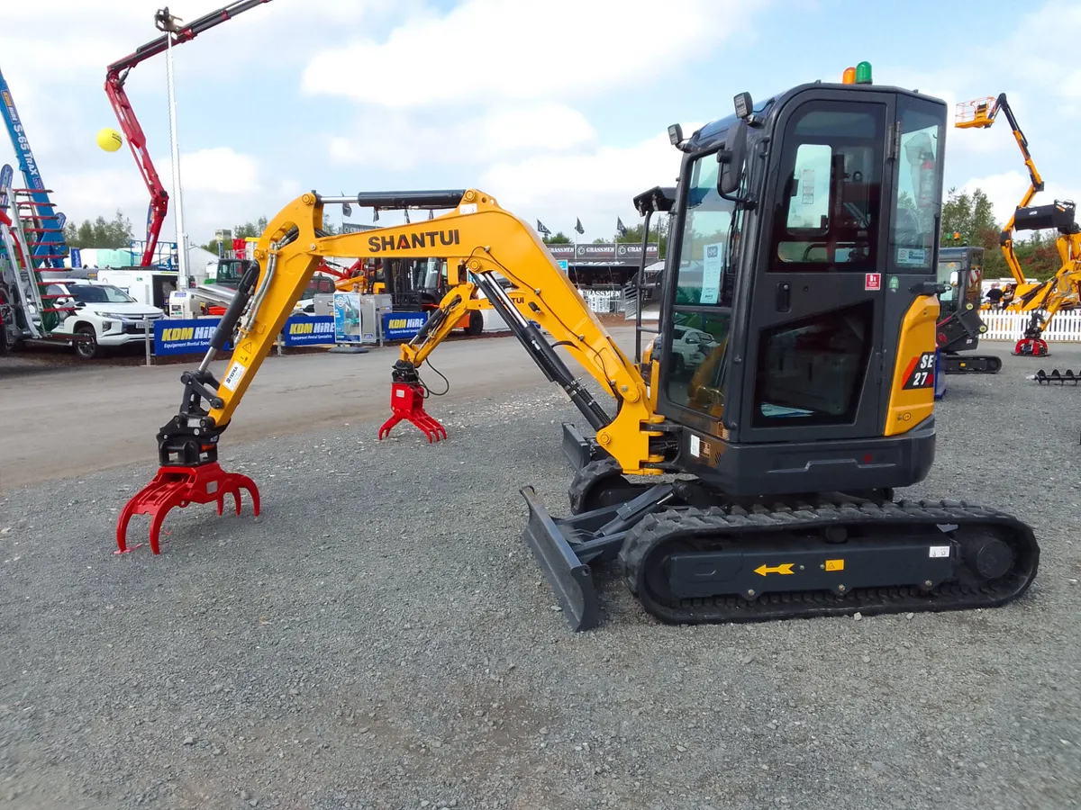 Shantui SE27SR Excavator 2.7 Ton Mini Digger - Image 3
