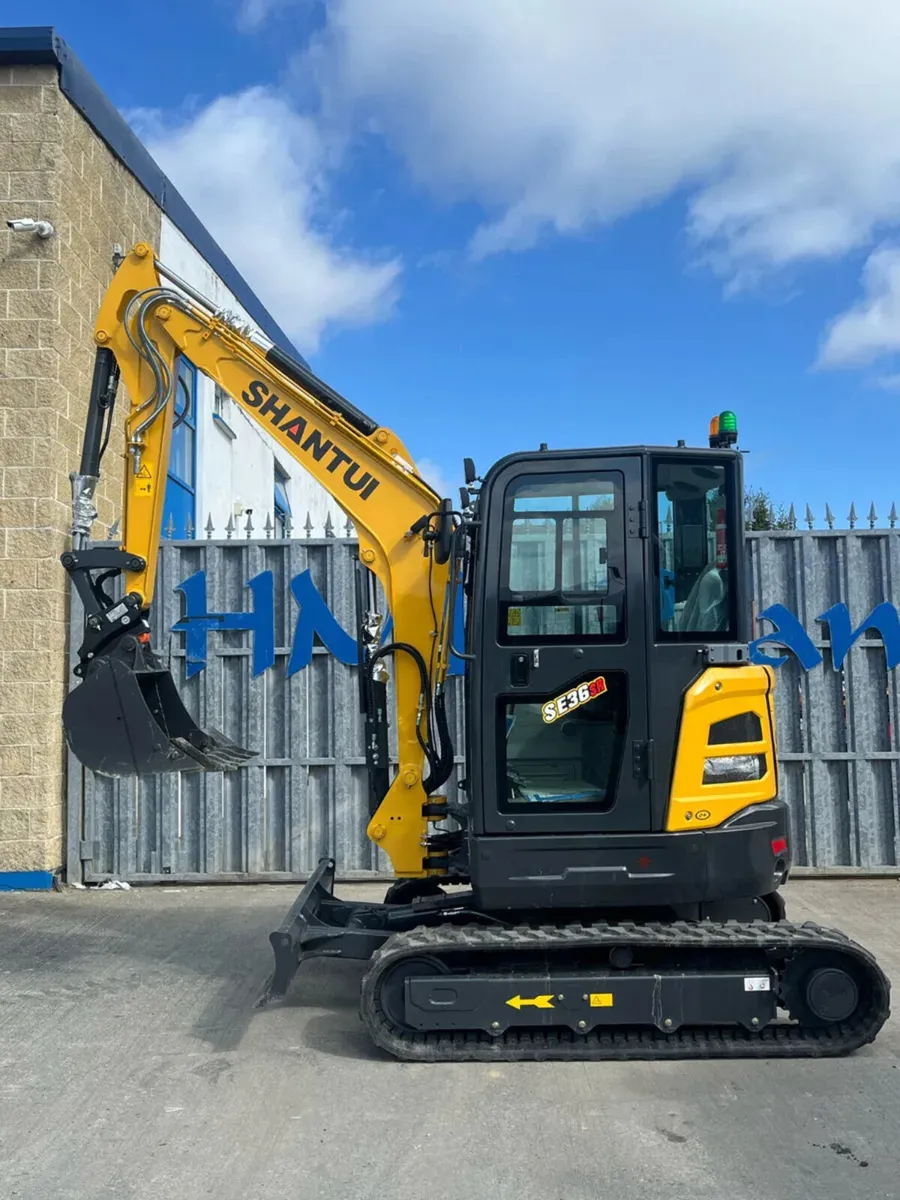 Shantui SE36SR Excavator 3.8 Ton Mini Digger - Image 1