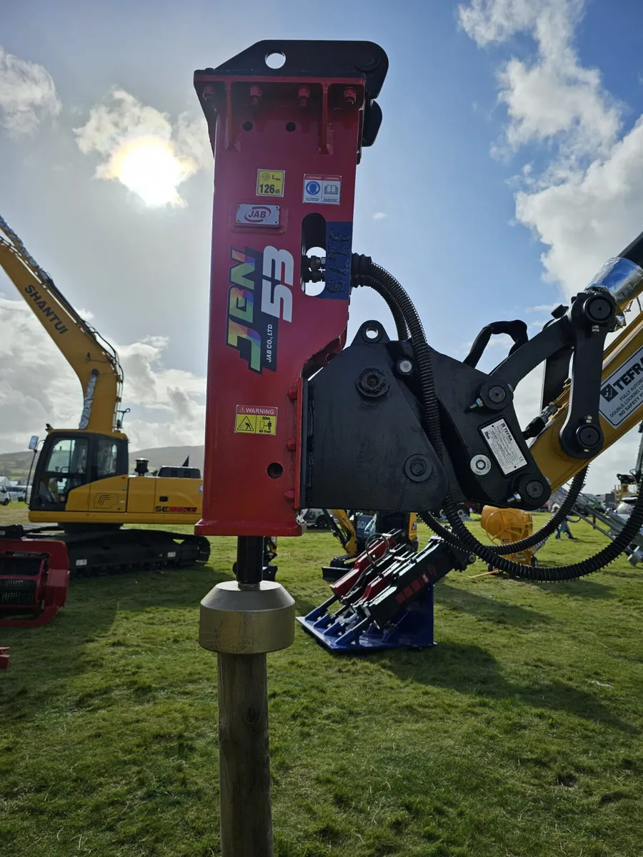 POST DRIVER FOR  3 TON - 13 TON EXCAVATORS - Image 1