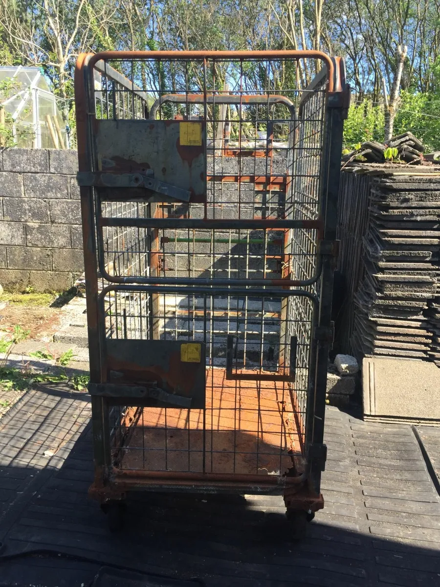 Roller cage trolley - Image 3