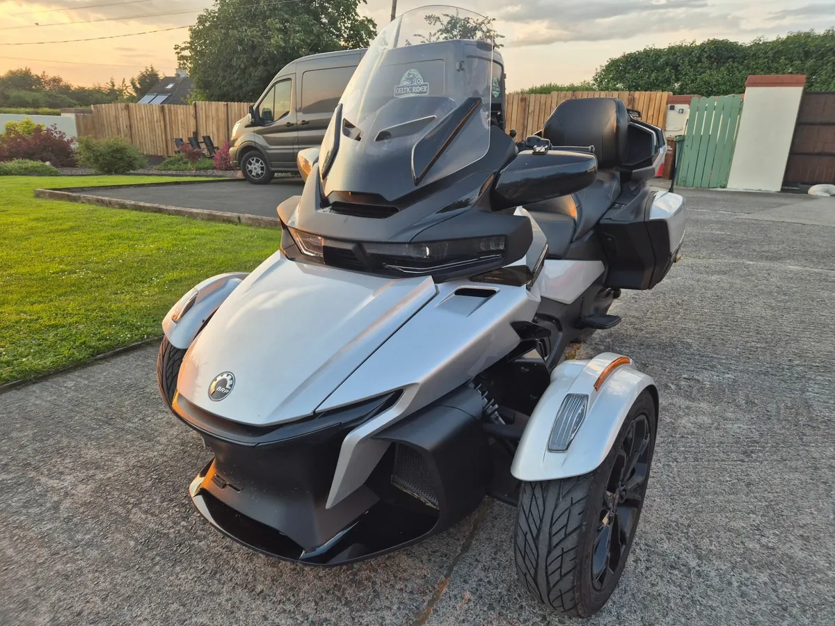 CAN-AM Spyder RT Limited 2025 - Image 2