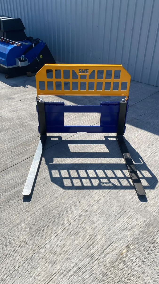 Skidsteer Pallet Forks - Image 2