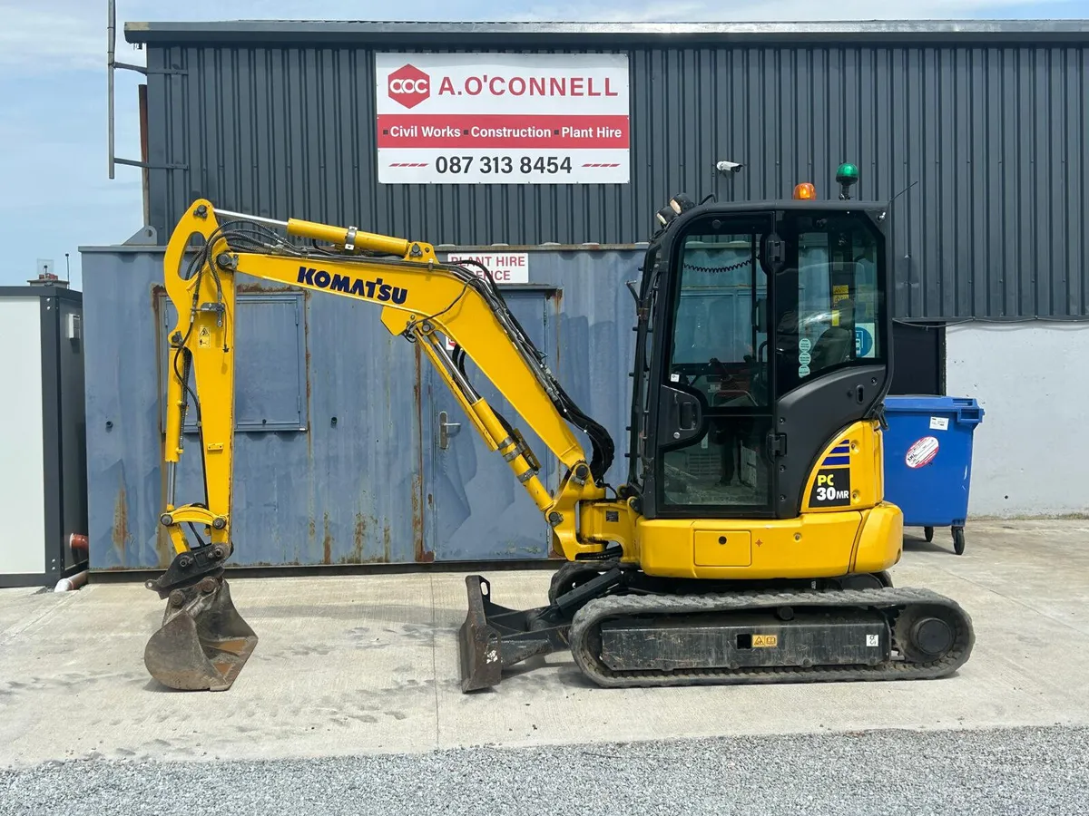 2021 Komatsu pc30 - Image 2