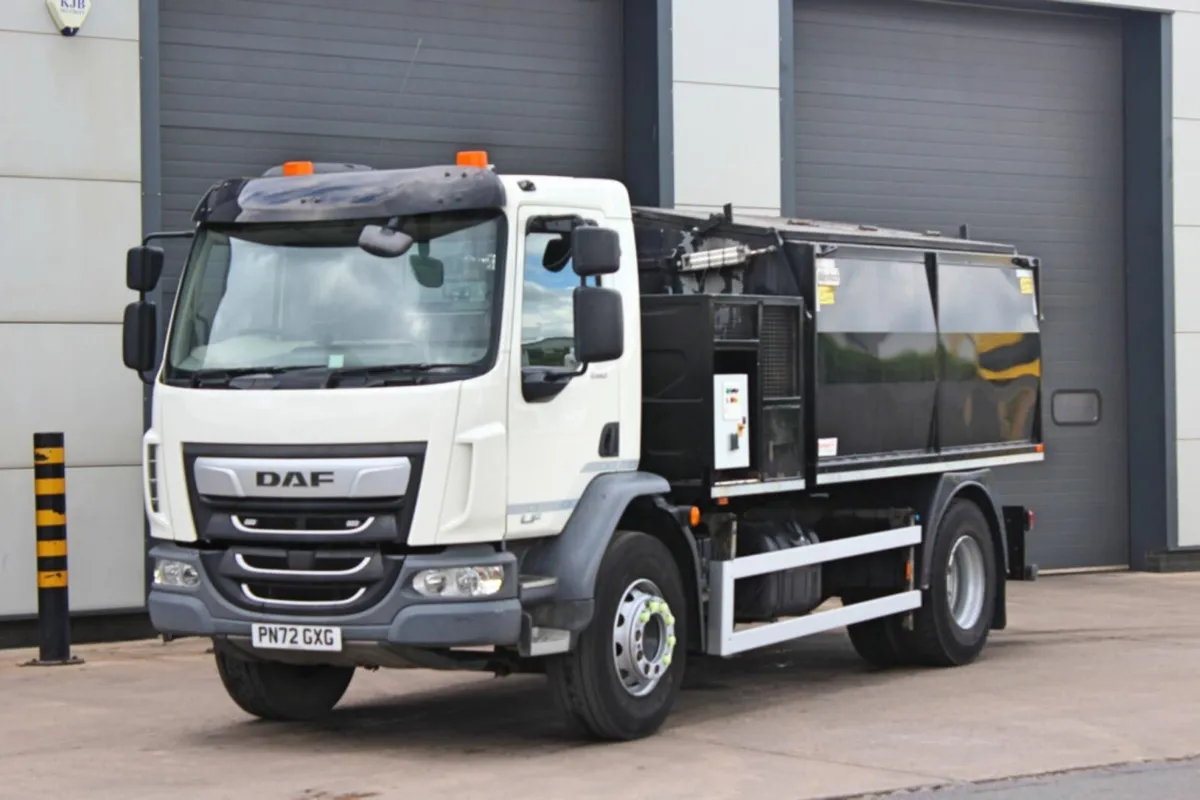 2023 DAF LF 260 4X2  18 TON TIPPING HOTBOX - Image 3