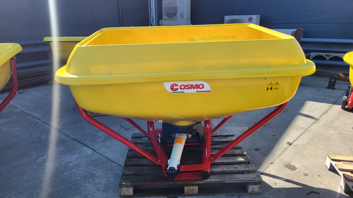 New Cosmo Fertilizer Spreaders - Image 3