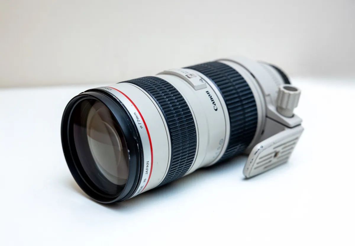 Canon EF 70-200mm f/2.8 L USM - Image 1