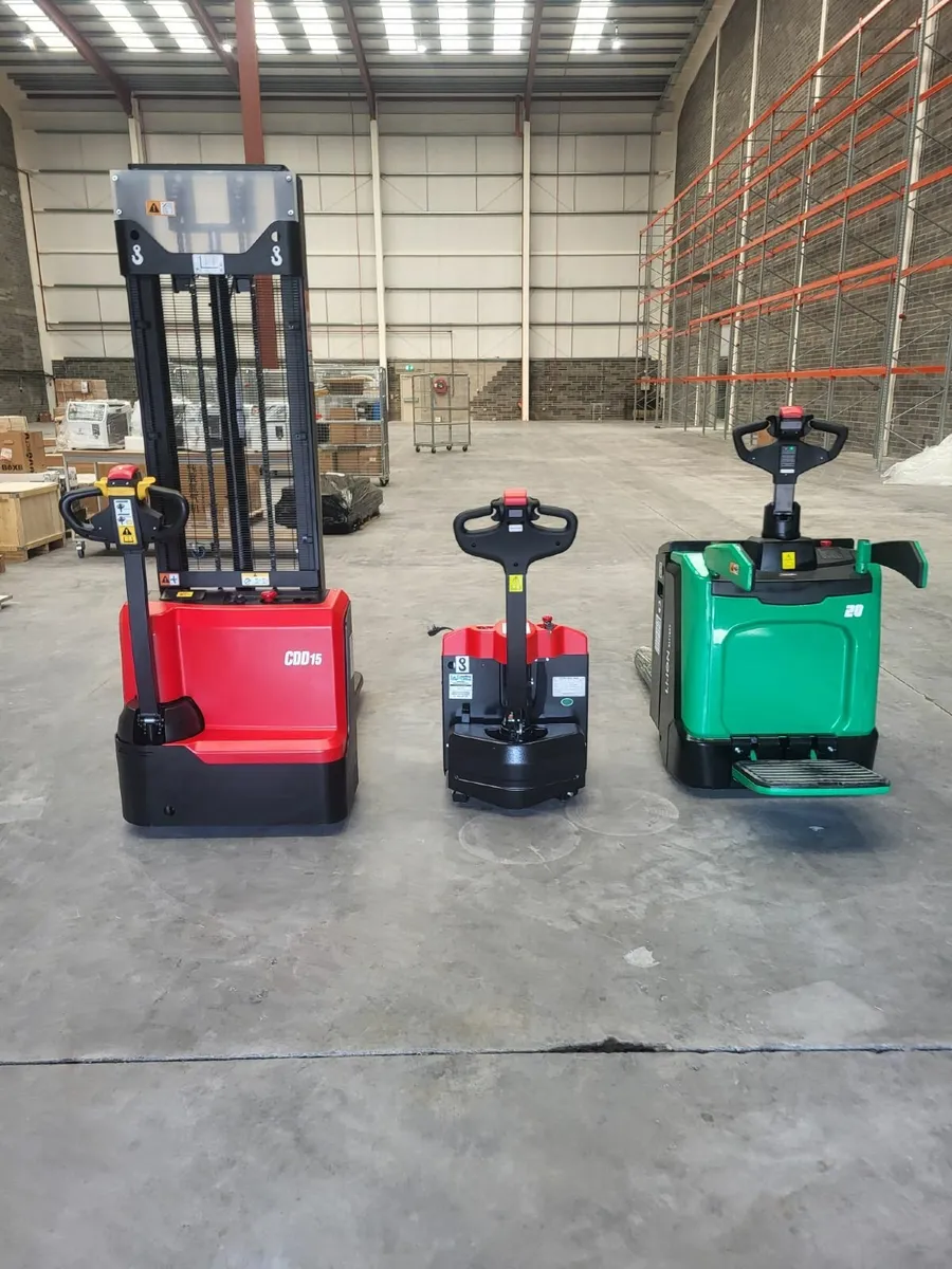 Electric Pallet Truck - Image 1