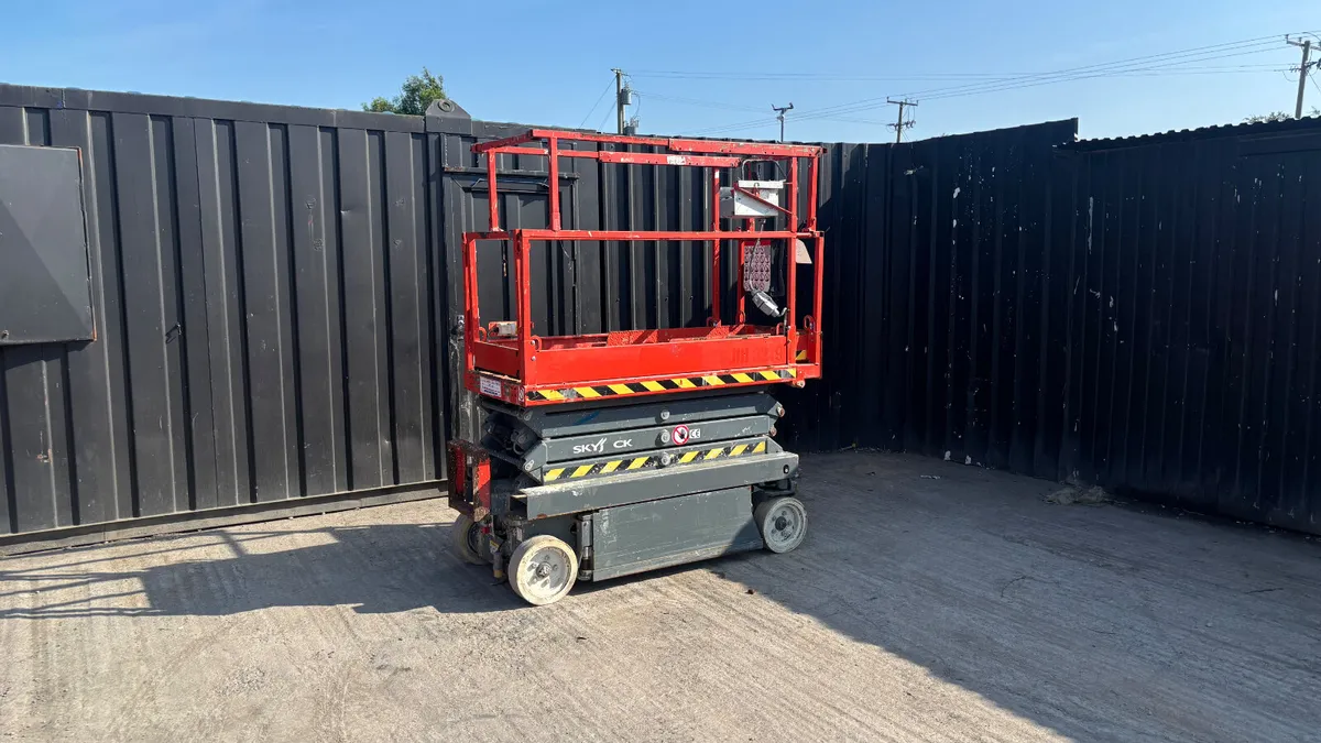 SkyJack SJ19 - Image 1