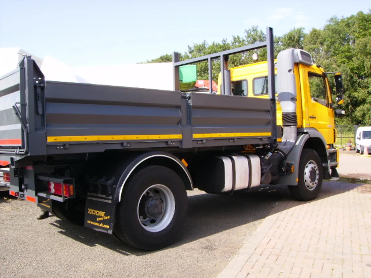MERCEDES AXOR 1829 TIPPER LOW KM 110763 LATE 2013 - Image 3