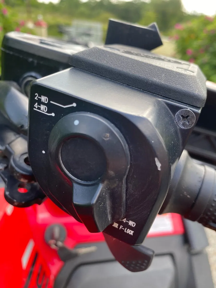 2023 CFmoto 625 low hours - Image 4