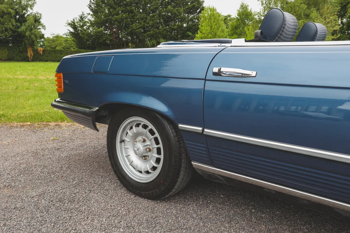 1984 Mercedes-Benz R107 280 SL - Image 4