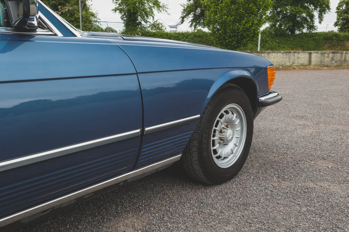 1984 Mercedes-Benz R107 280 SL - Image 3