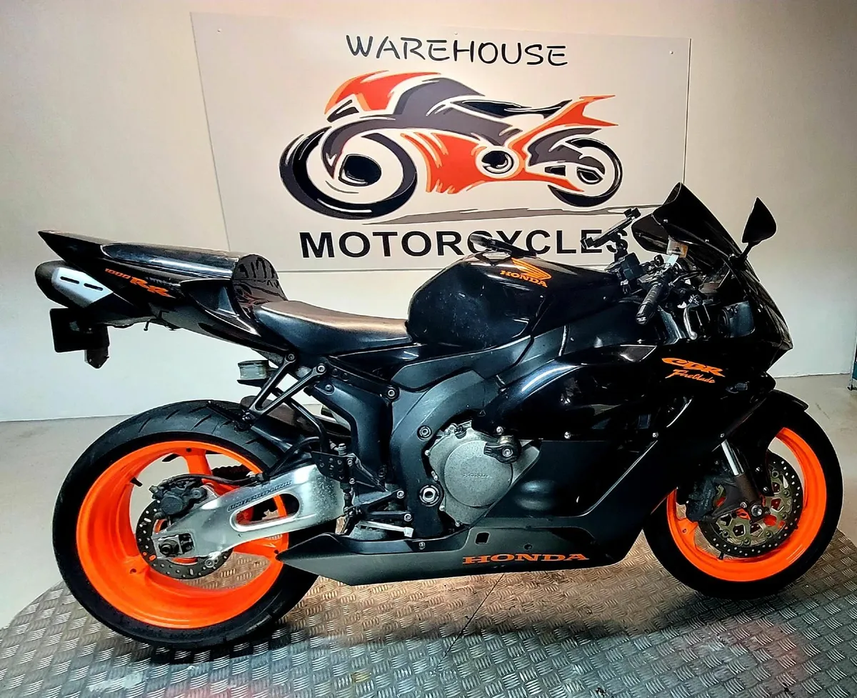 2005 Honda CBR1000 - Image 1