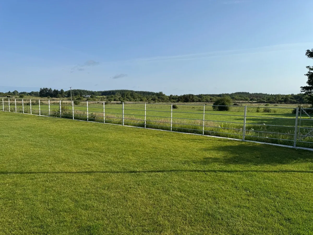 Estate fencing - Image 3