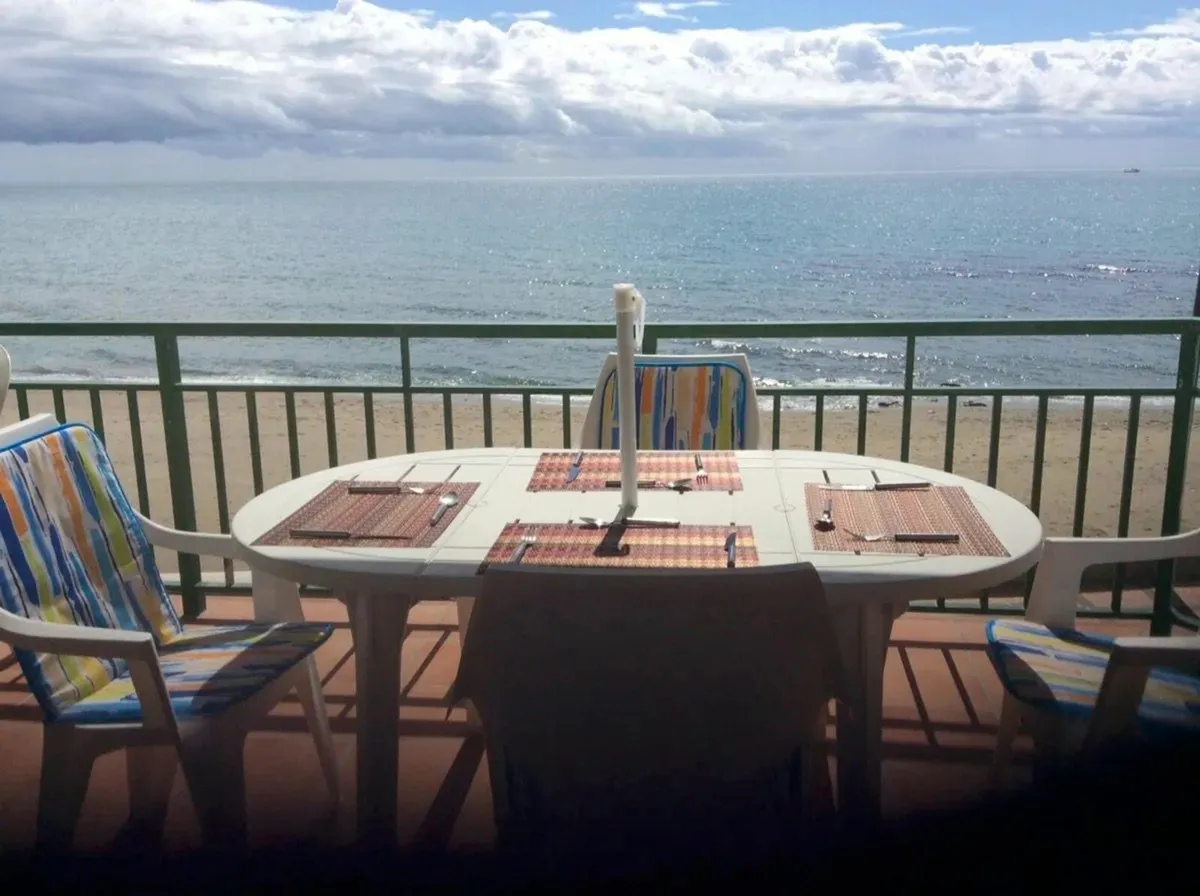 Fuengirola  Luxury 2 Bed Beach Apt - Image 2