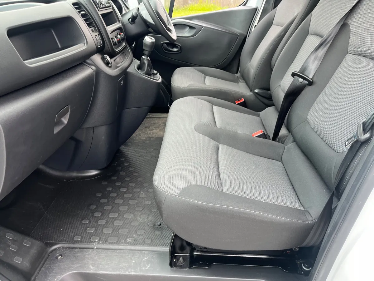 Renault Trafic 2021 - Image 3