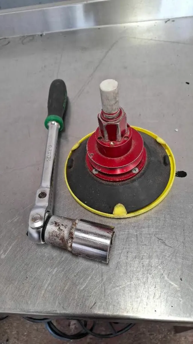 windscreen removal tool - Image 1