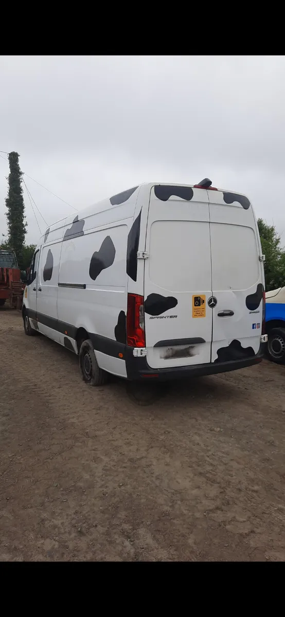 2019 Mercedes Sprinter RWD For Dismantling - Image 4