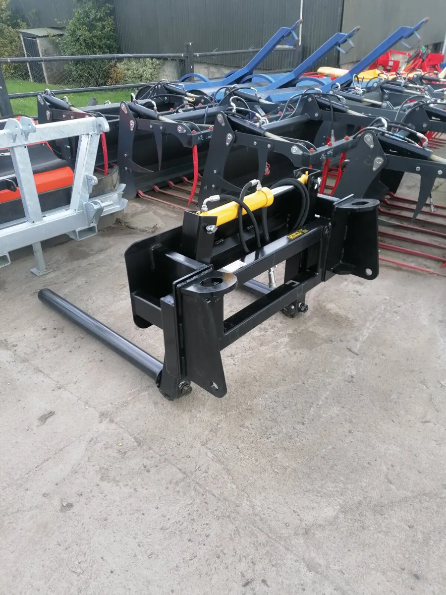New Rossmore hydraulic bale squeezer - Image 4