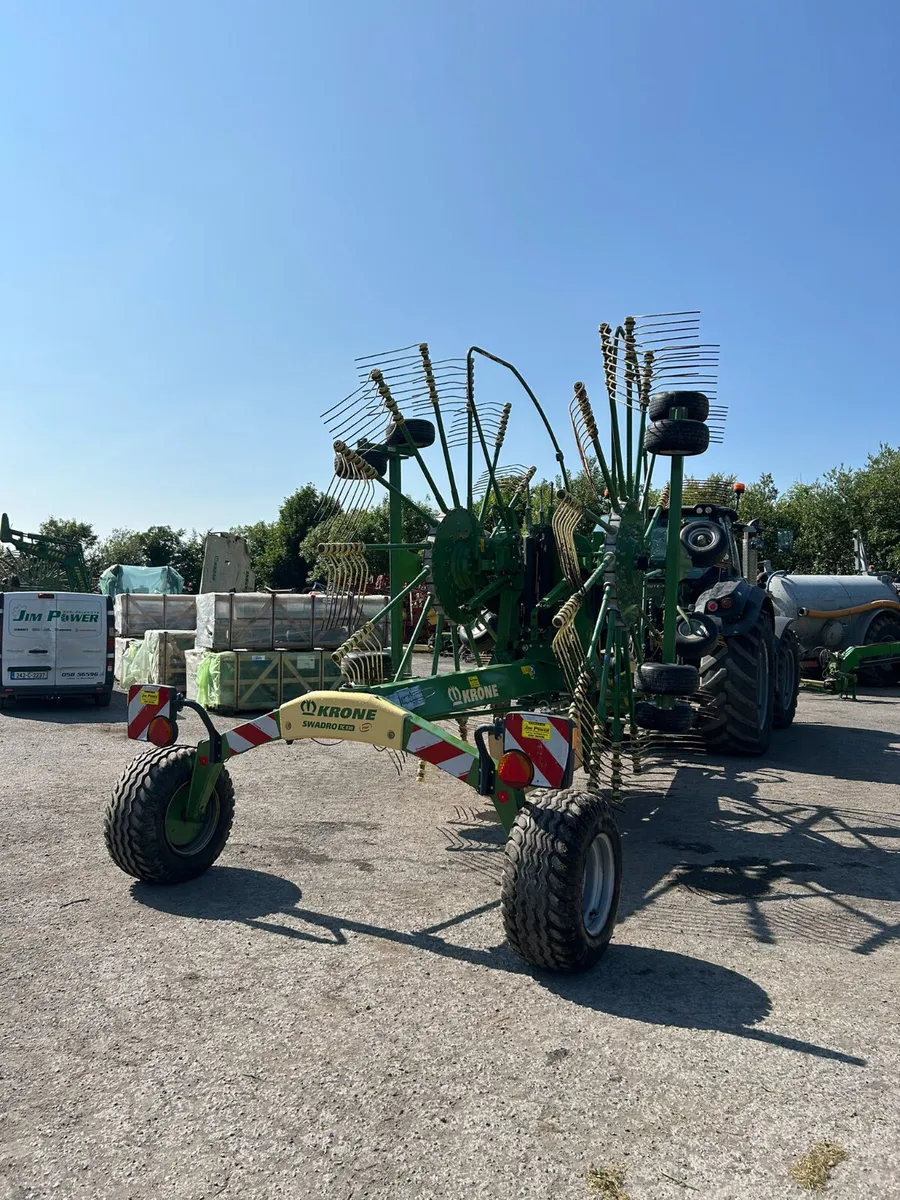 Krone TC930 plus rake - Image 3