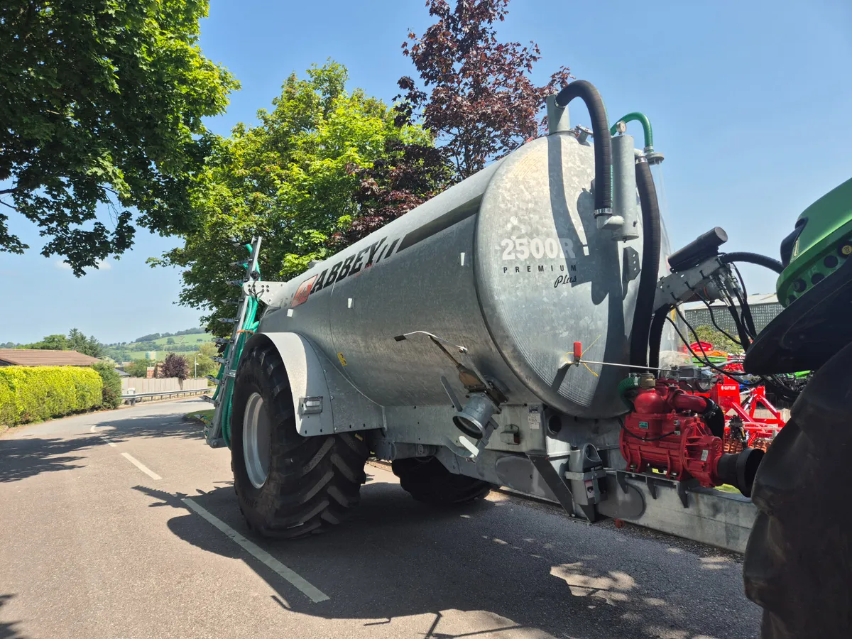 Abbey 2500R slurry tank - Image 3