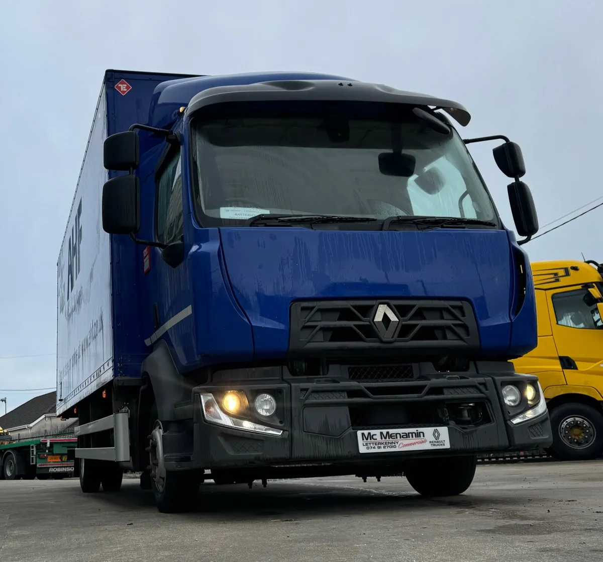 Renault D range 182reg - Image 2