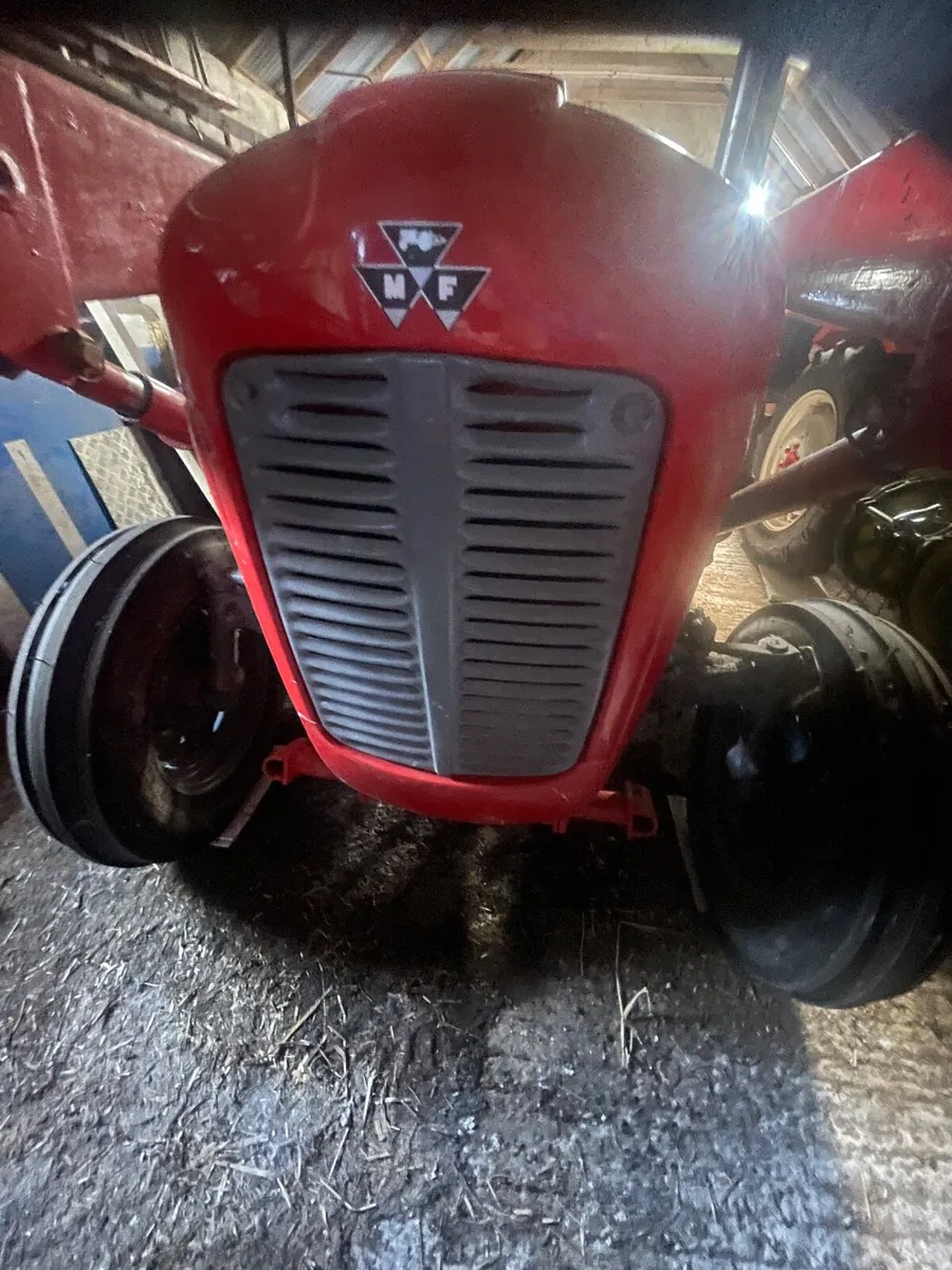 Massey Ferguson 35 front end loader for sale - Image 1