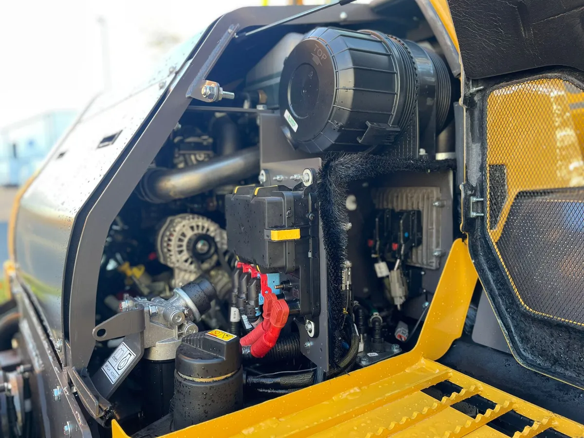 NEW MECALAC REVOTRUCK 6 - Image 3