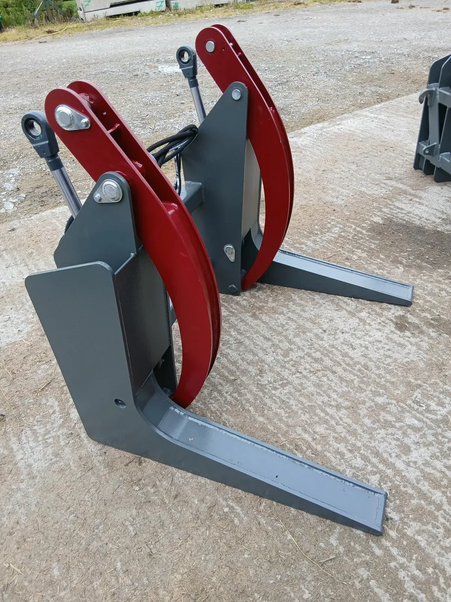 Log grab, Stekro - Image 1