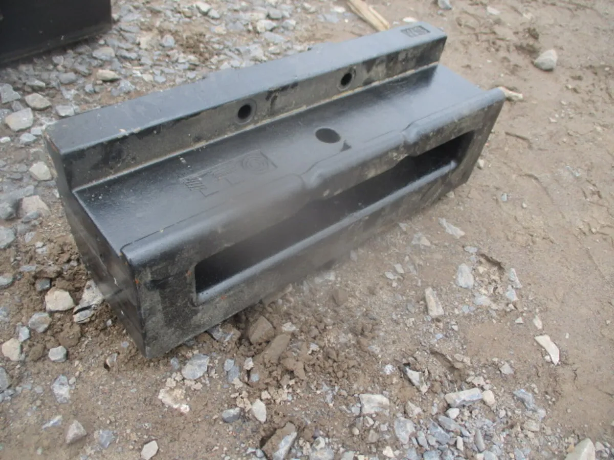 Fiat / New Holland Weight Block - Image 1