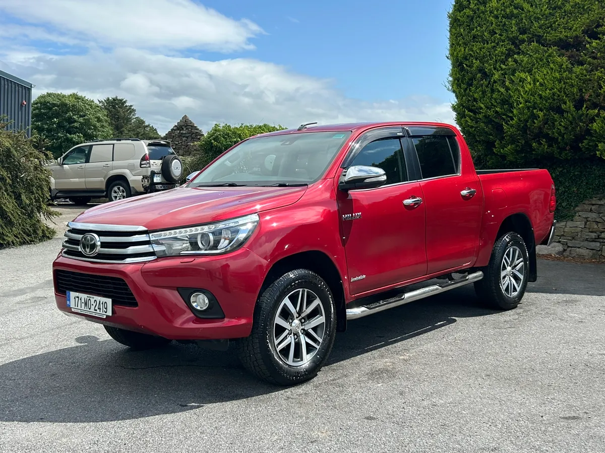 2017 Toyota Hi-Lux Invincible  2.4 D4D - Image 3