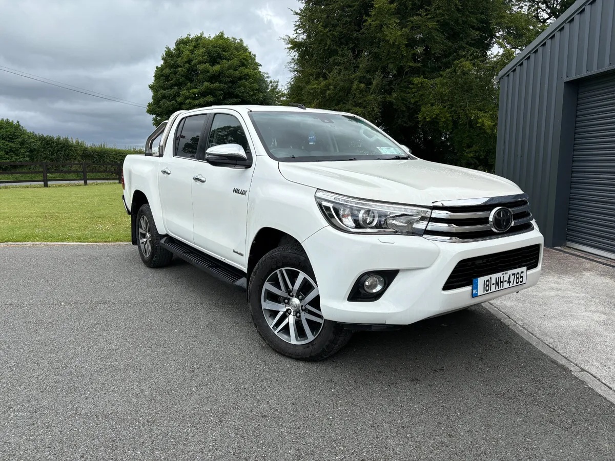 2018 Toyota Hilux Invincible - Image 2