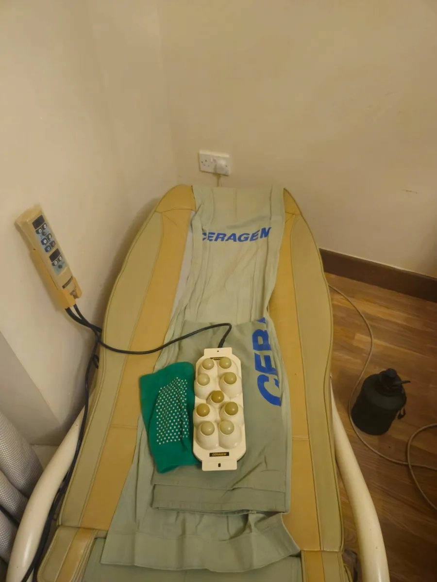 Ceragem CERAGEM-E Thermal Acupressure Massager Bed - Image 3