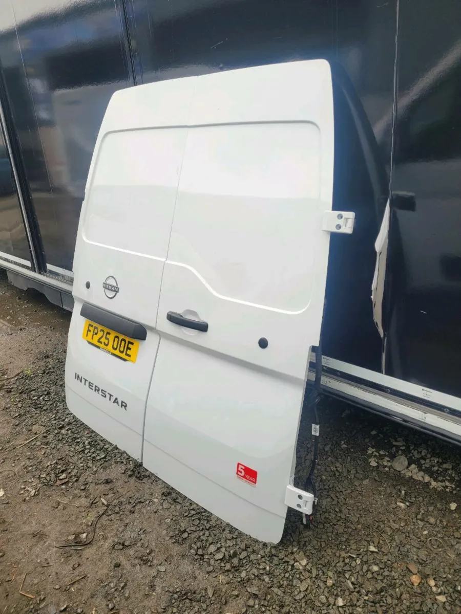 2025 Nissan interstar // renault master doors - Image 3