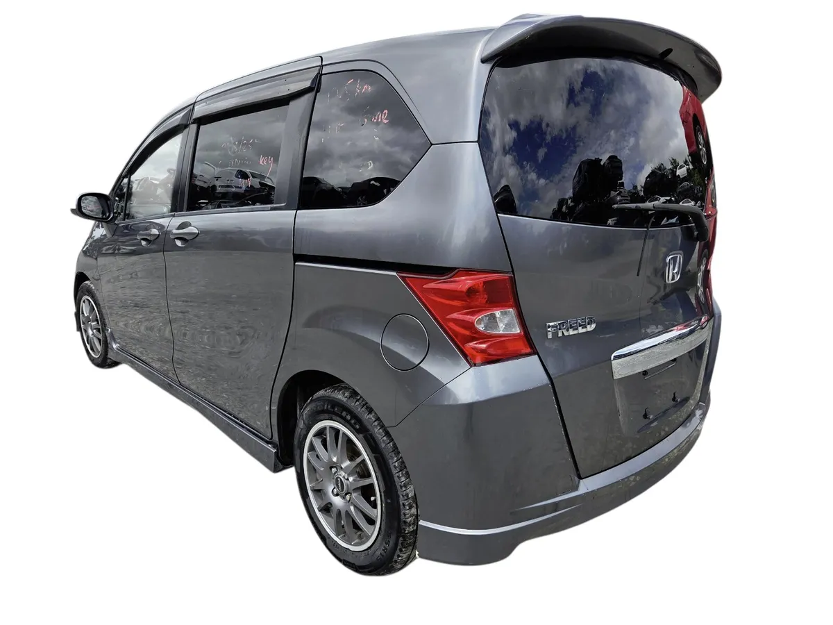 2008 HONDA FREED Breaking/Dismantling - Image 4