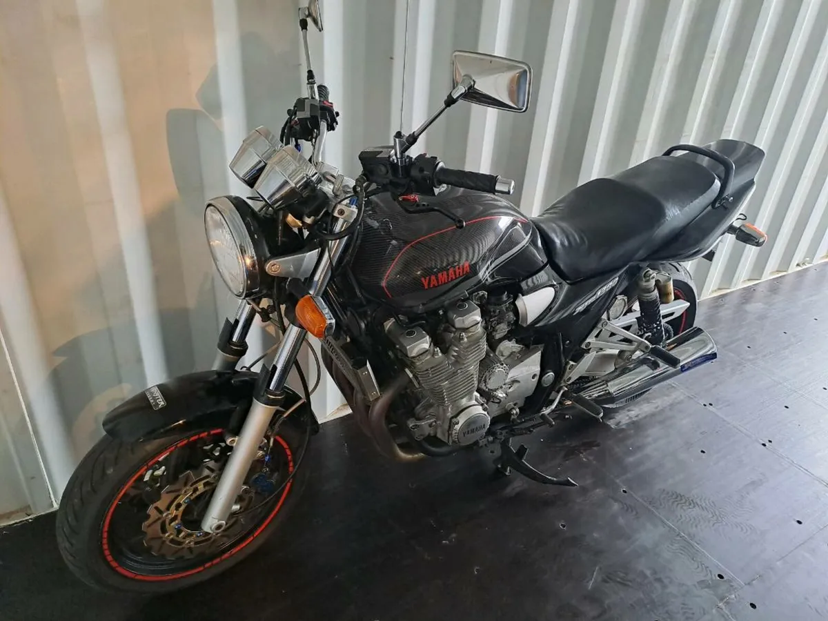 Yamaha Xjr1300 2004 - Image 4