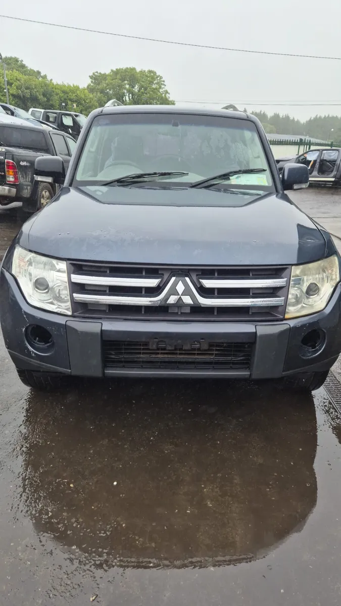 2011 MITSUBISHI PAJERO 3.2 SWB AUTO - Image 4