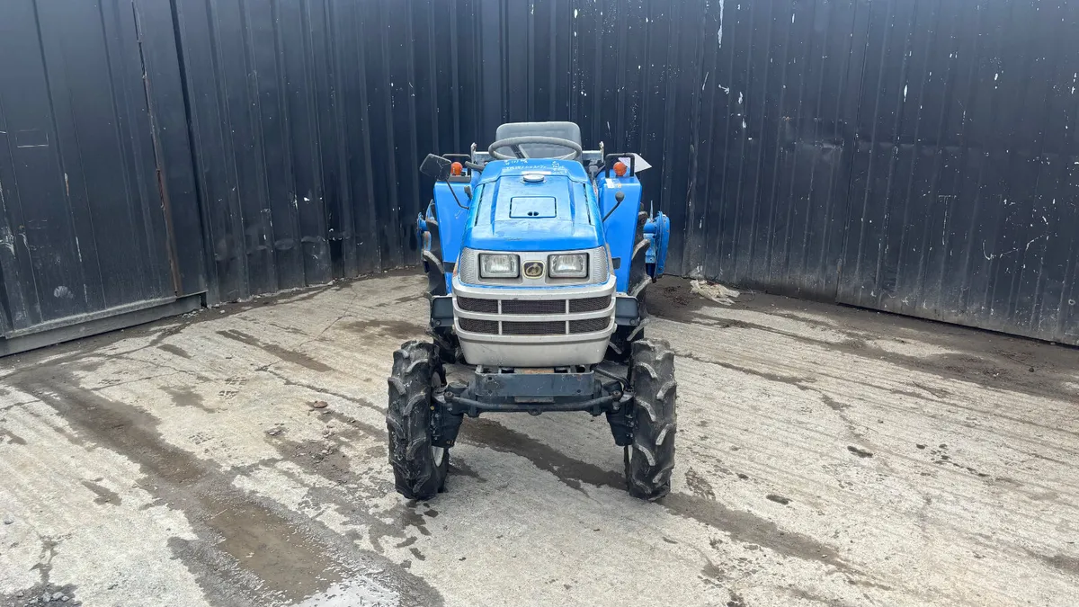 Iseki TM17 4WD Compact Tractor - Image 2