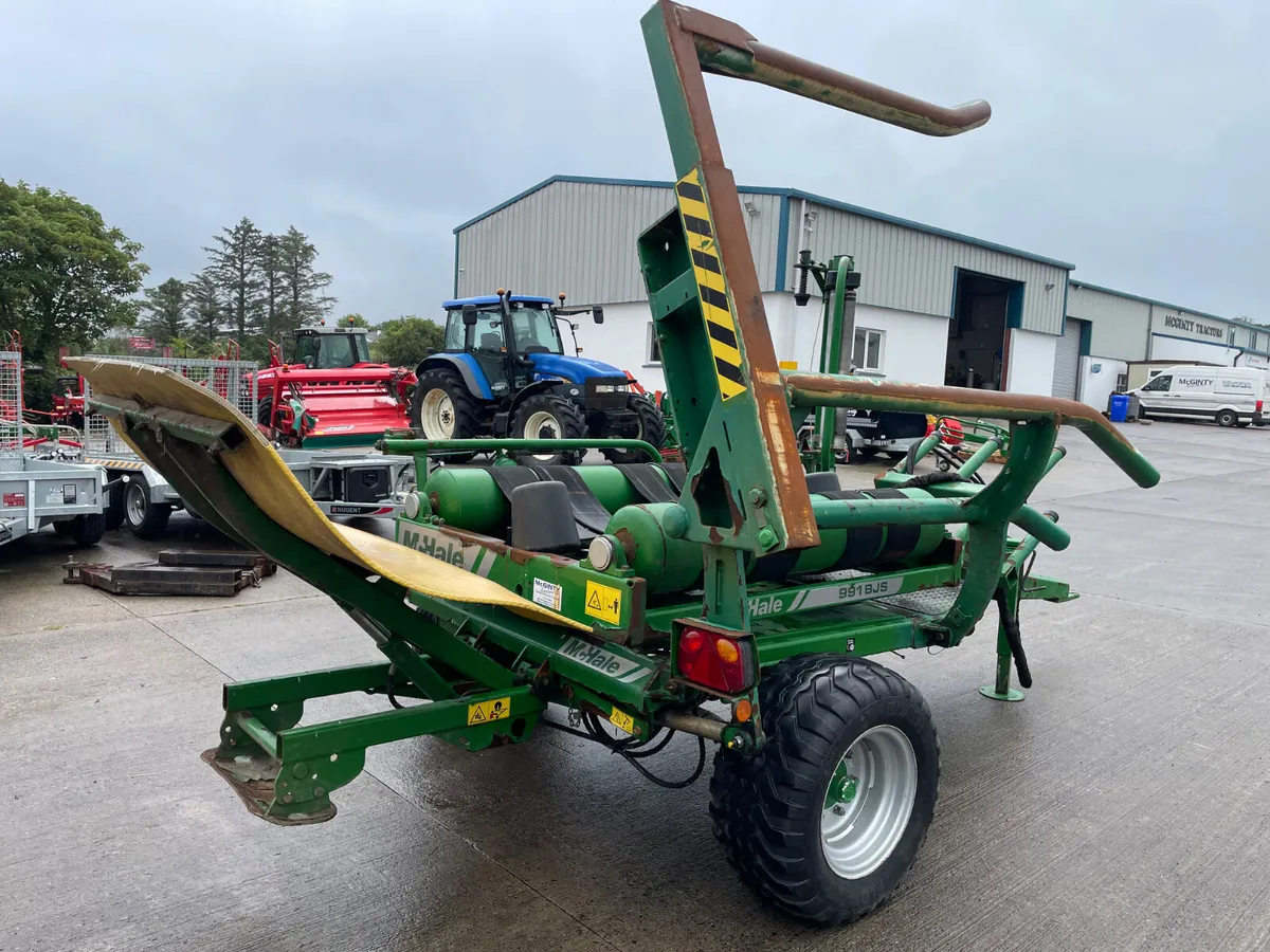 2017 McHale 991BJS - Image 4