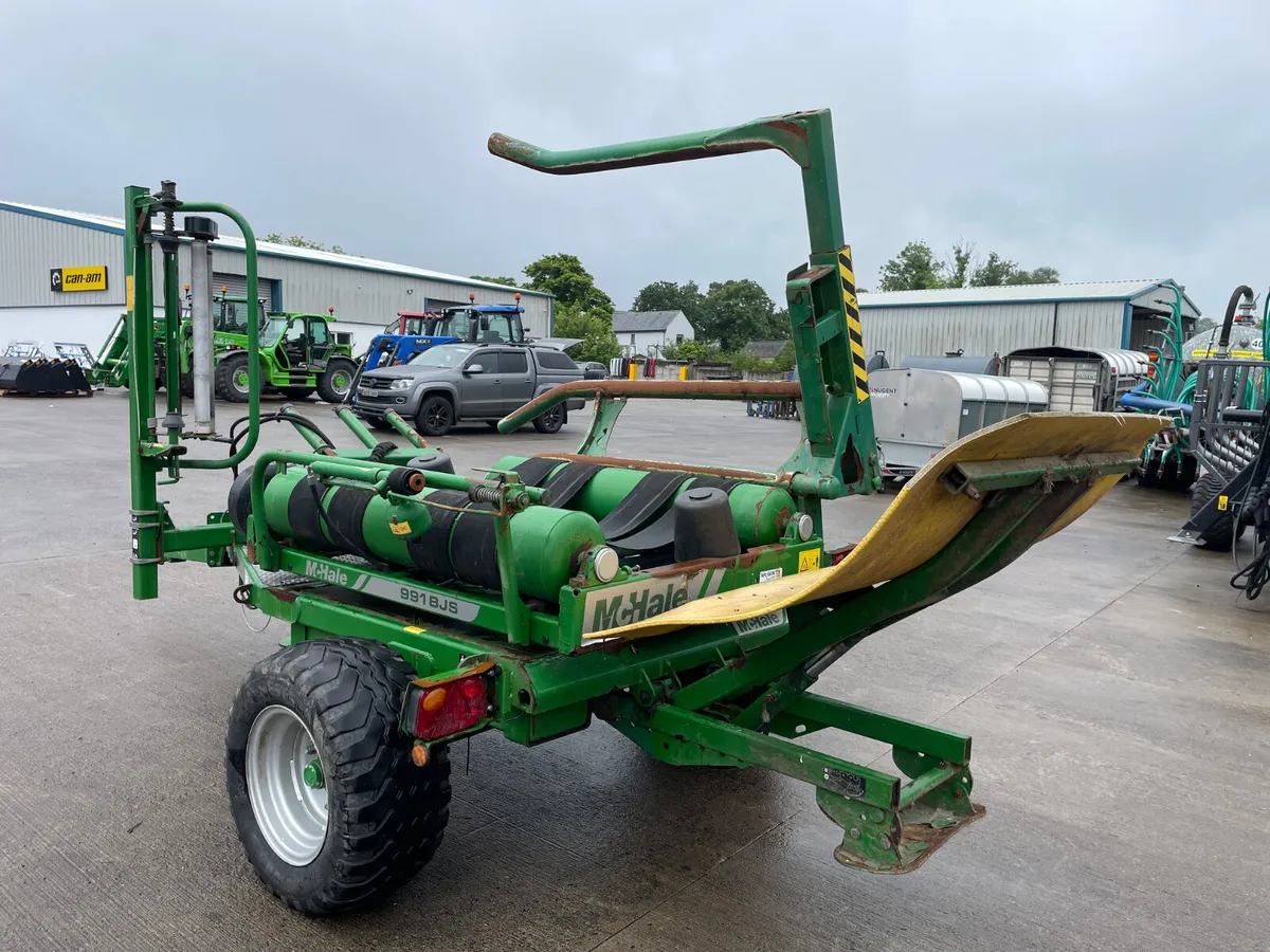 2017 McHale 991BJS - Image 3