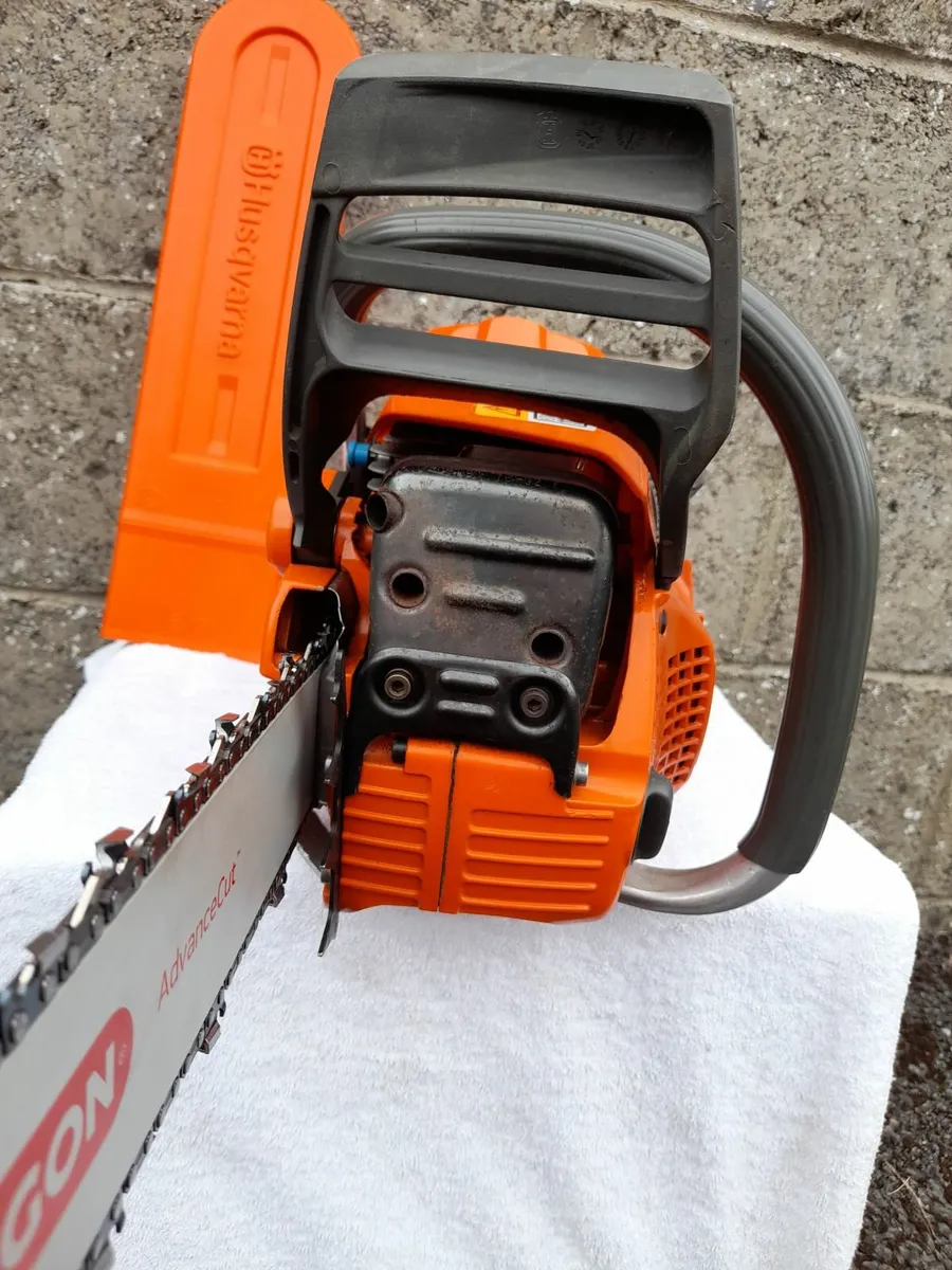Selling Chainsaw - Image 2