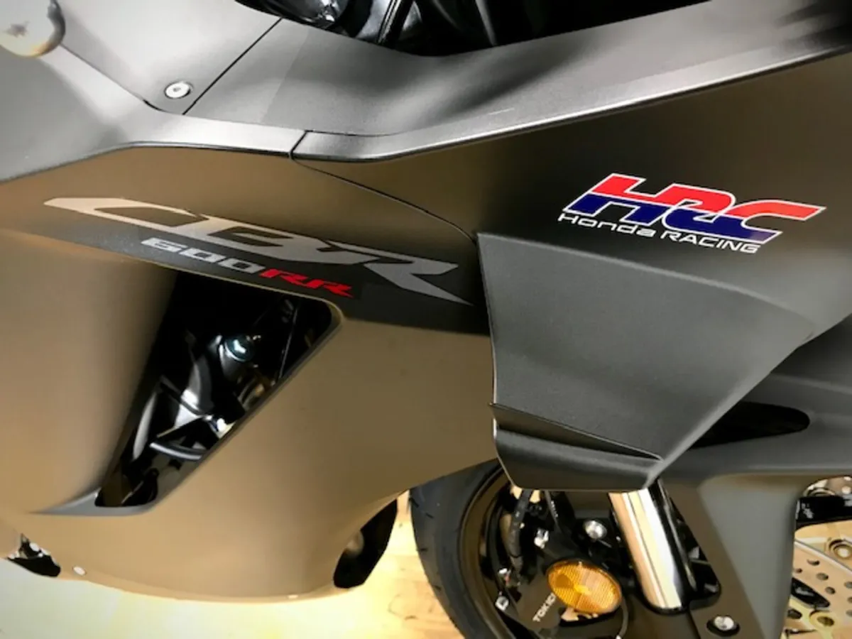 Honda CBR600RR - Image 4