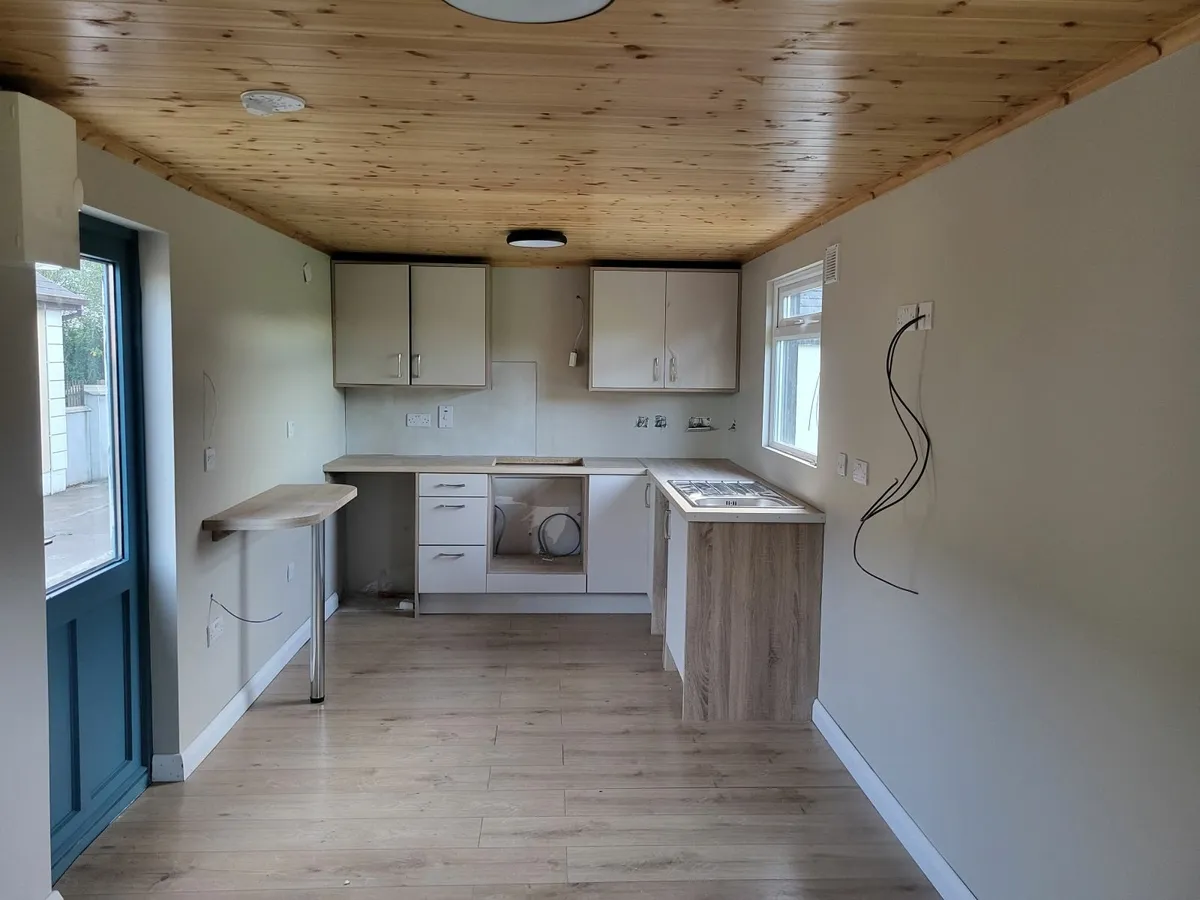 Small house - Image 4