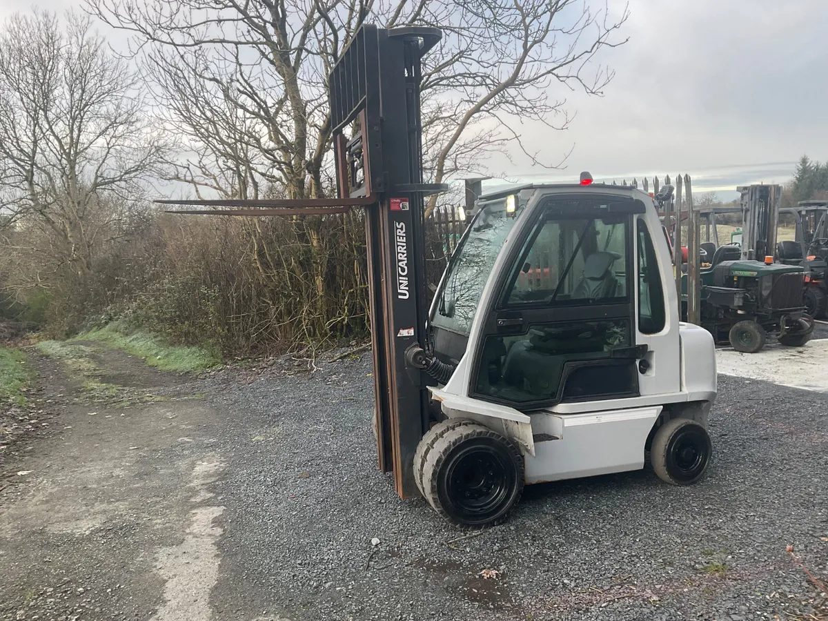 FORKLIFT - Image 1