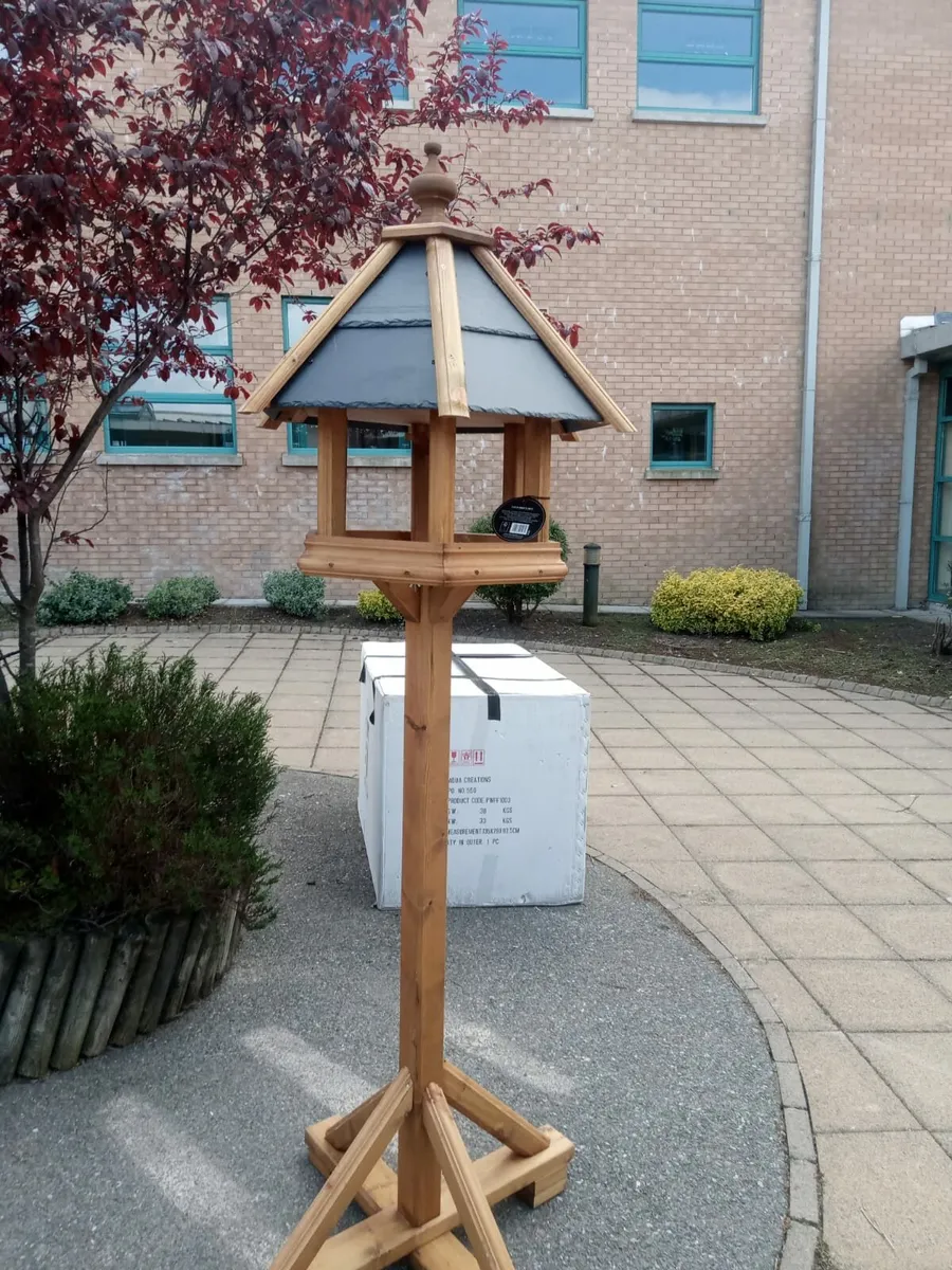 Large dove cote bird tables - Image 2