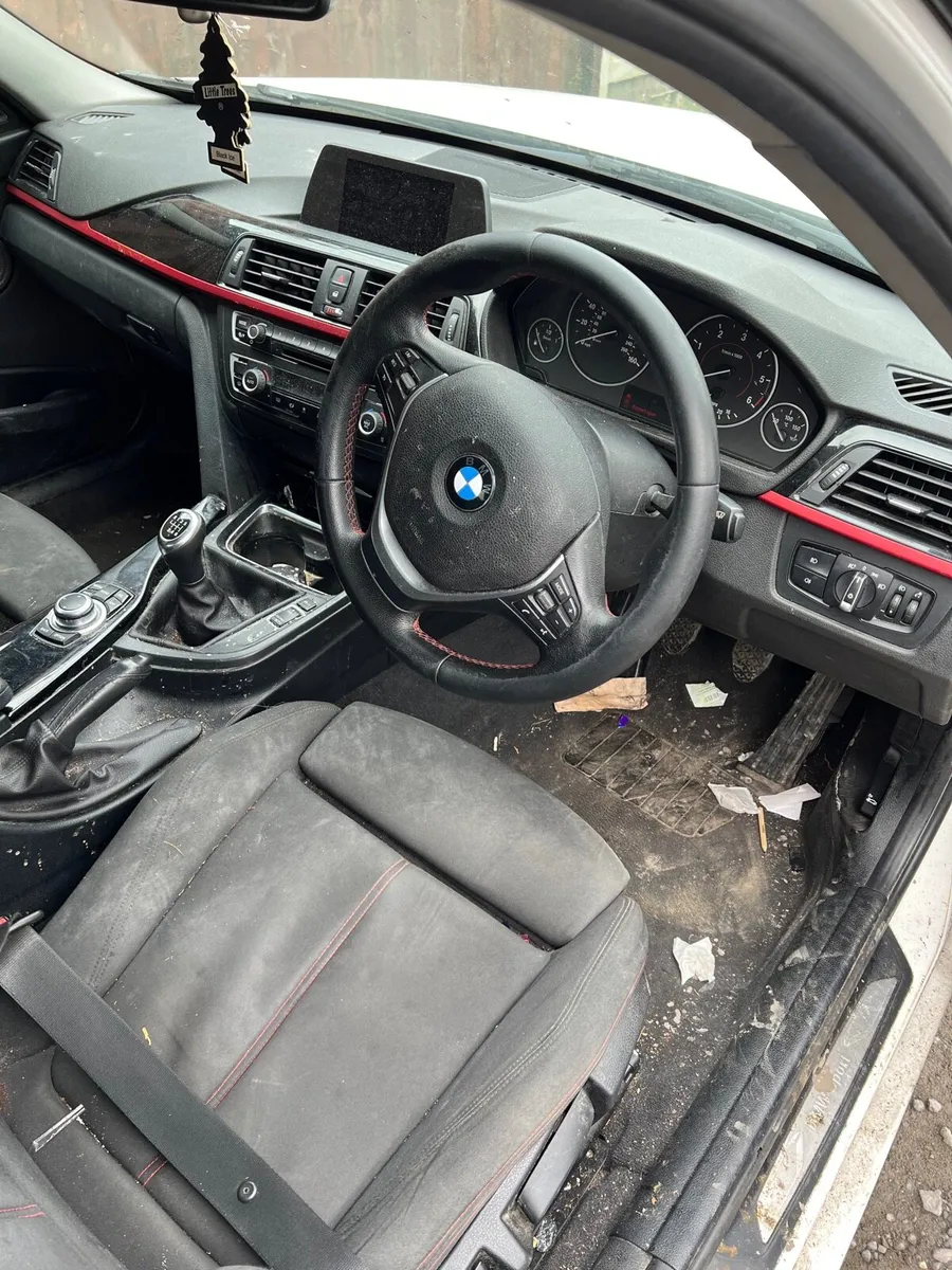 Breaking bmw 316d 2016 f30 b47 300 3 series - Image 3