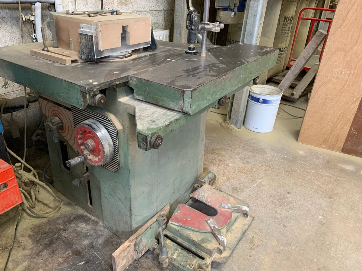 Spindle moulder with sliding carriage - Image 2