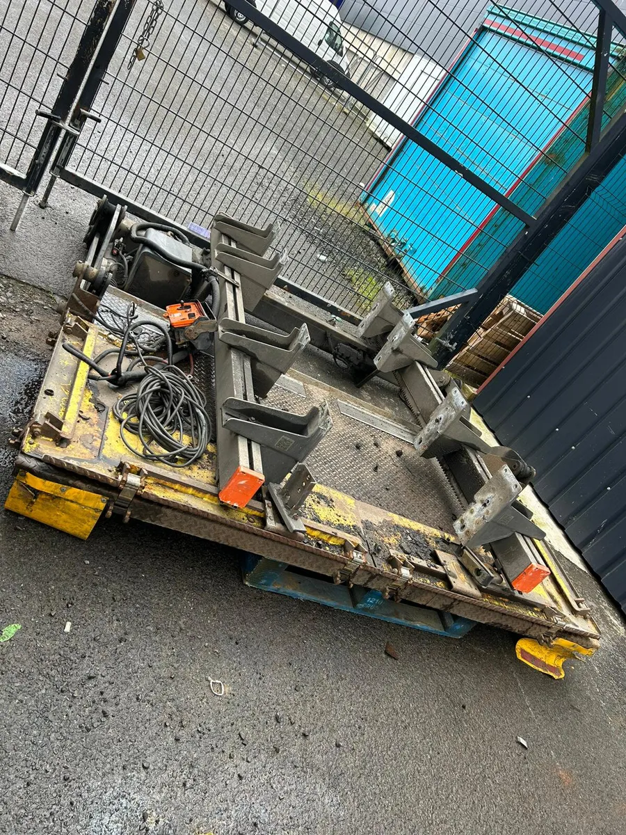 2018 Dhollandia DHSKS.20 1.5 Tonne Tail Lift - Image 1