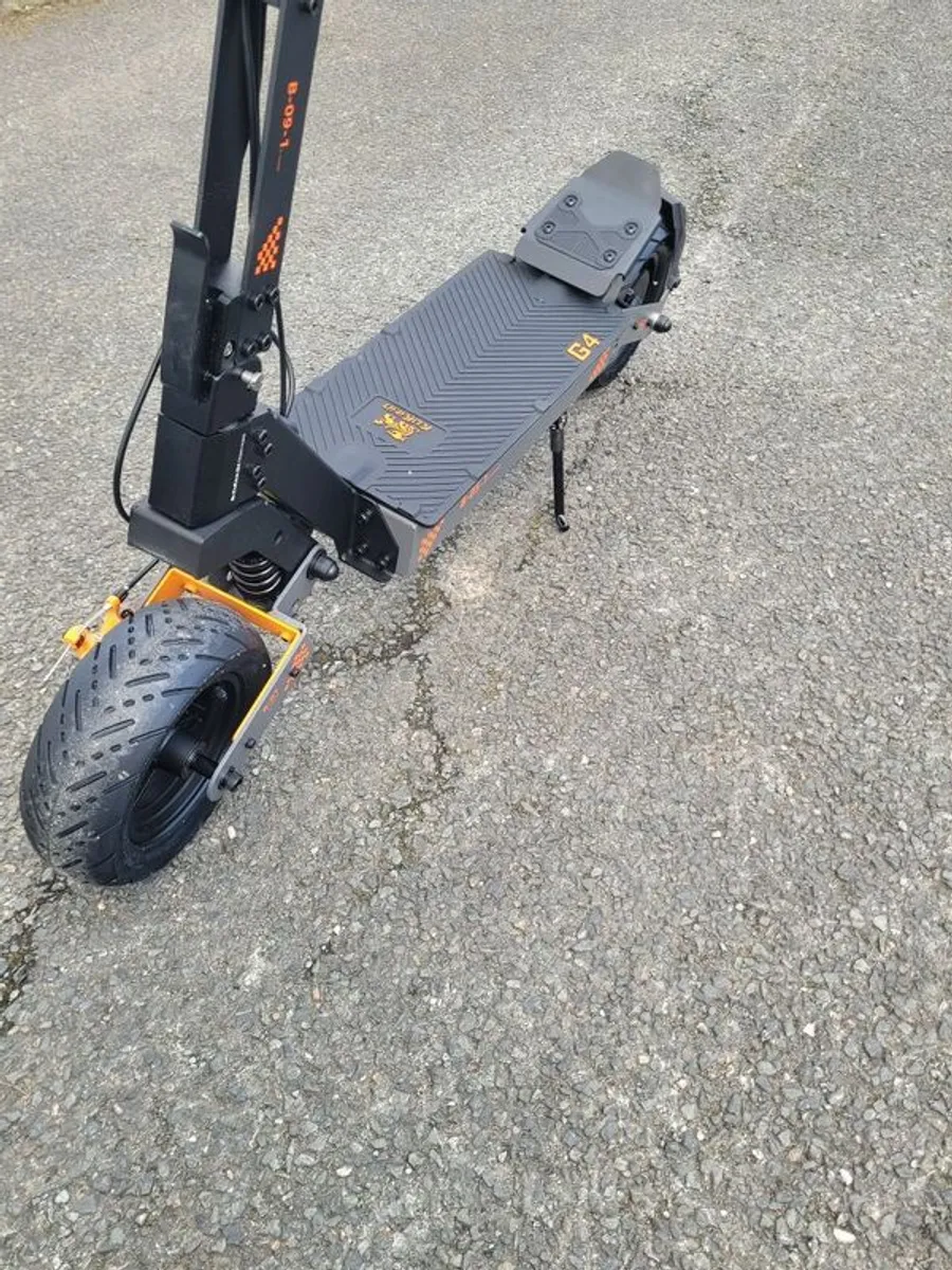 KuKirin G4,electric scooter , brand new in a box, - Image 1