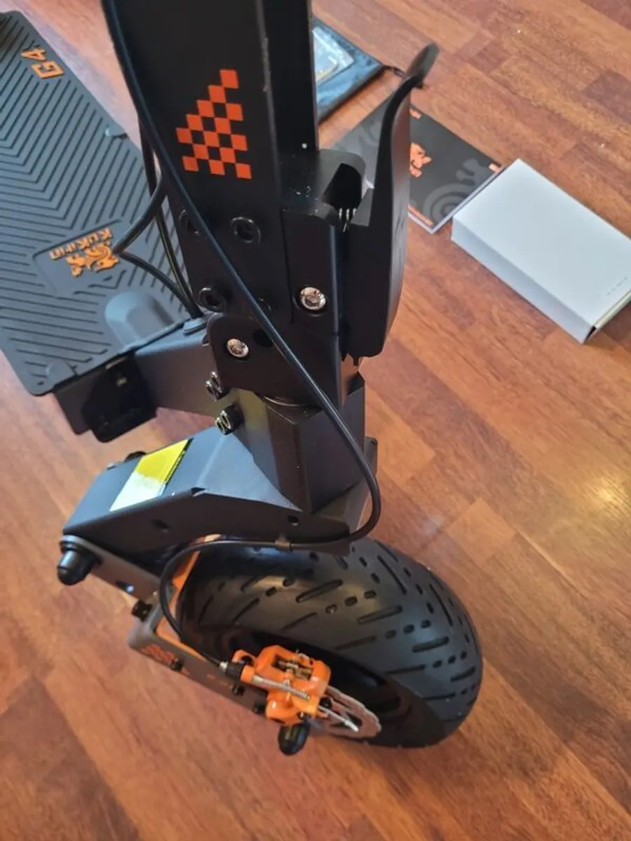 KuKirin G4,electric scooter , brand new in a box, - Image 2